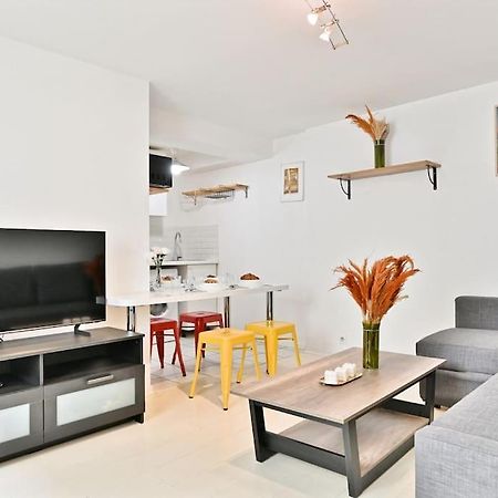 Appartement Proche Canal Saint Martin パリ エクステリア 写真