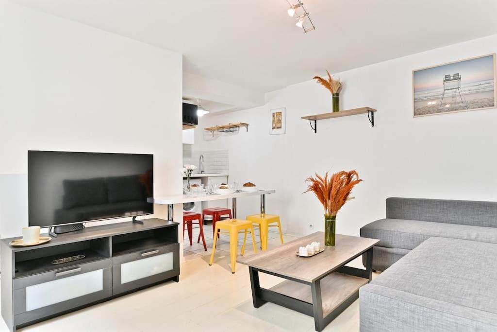 Appartement Proche Canal Saint Martin パリ エクステリア 写真