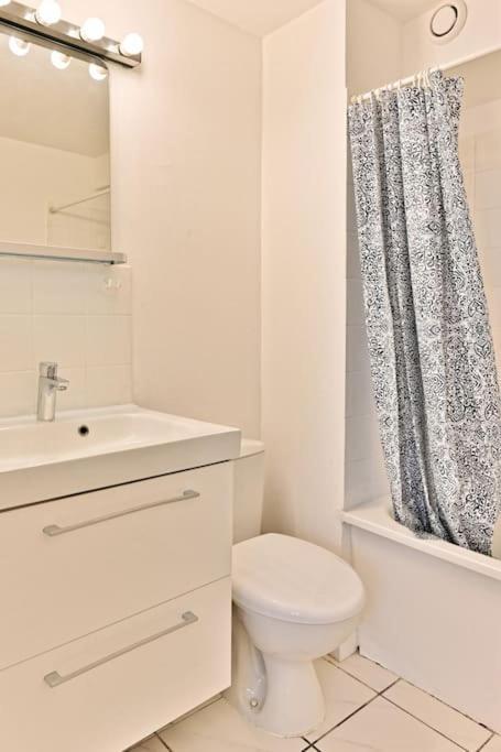 Appartement Proche Canal Saint Martin パリ エクステリア 写真