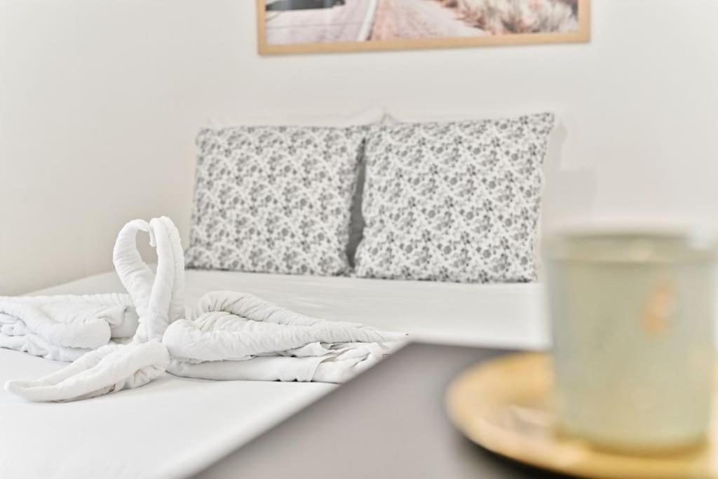 Appartement Proche Canal Saint Martin パリ エクステリア 写真