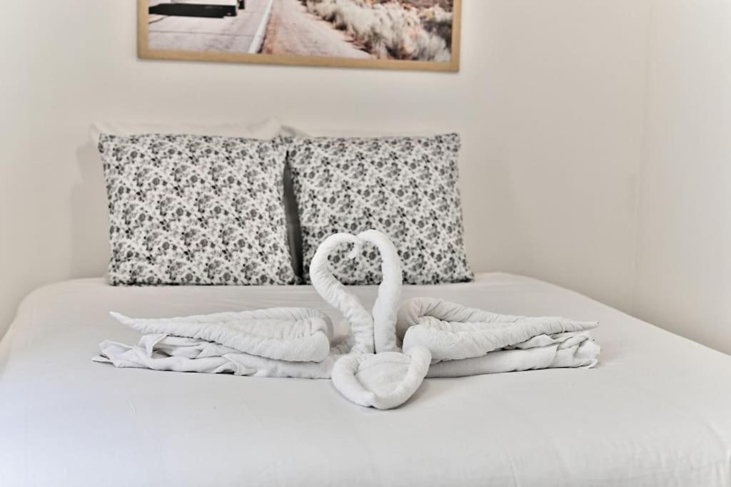 Appartement Proche Canal Saint Martin パリ エクステリア 写真